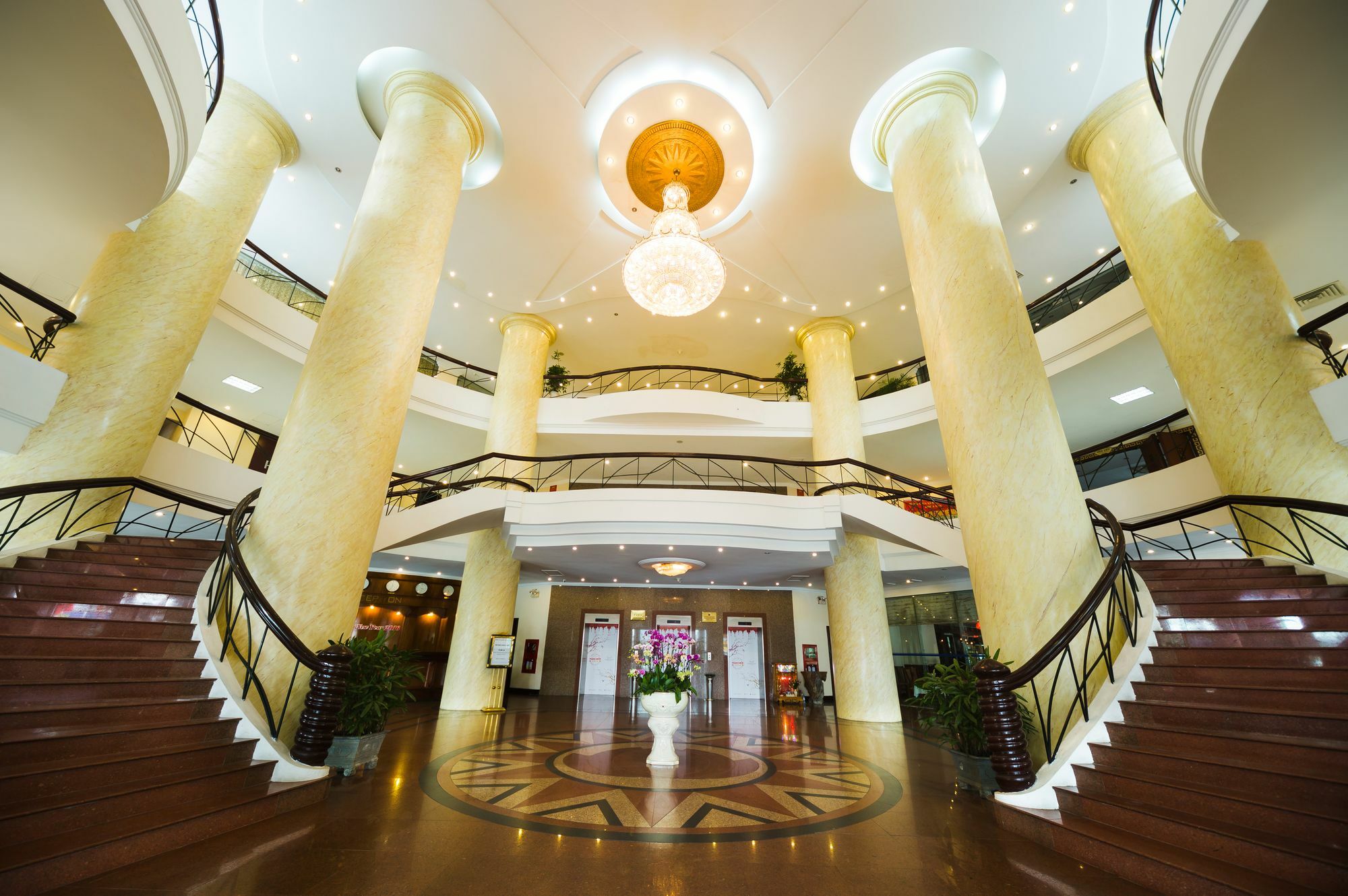 Muong Thanh Grand Phuong Dong Vinh Εξωτερικό φωτογραφία